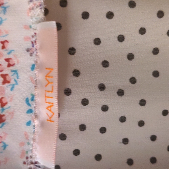 ❤️ Kaitlyn Beautiful Summer Blouse Sz Sm - Picture 5 of 8
